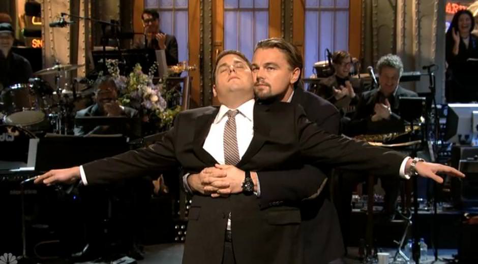 Jonah-Hill-Leonardo-DiCaprio-reenact-Titanic-scene-on-SNL-VIDEO