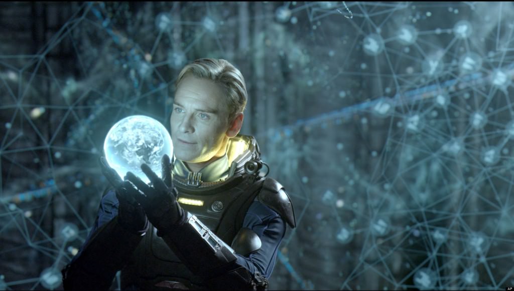 PROM-008 -  Aboard an alien vessel, David (Michael Fassbender) makes a discovery that could have world-changing consequences.