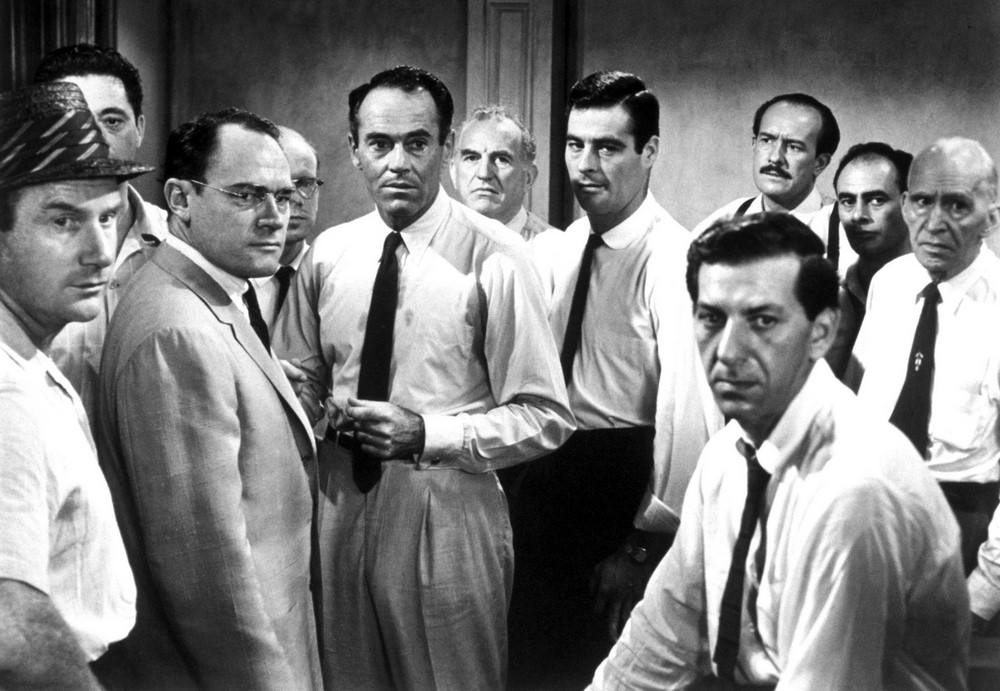 12_Angry_Men_01