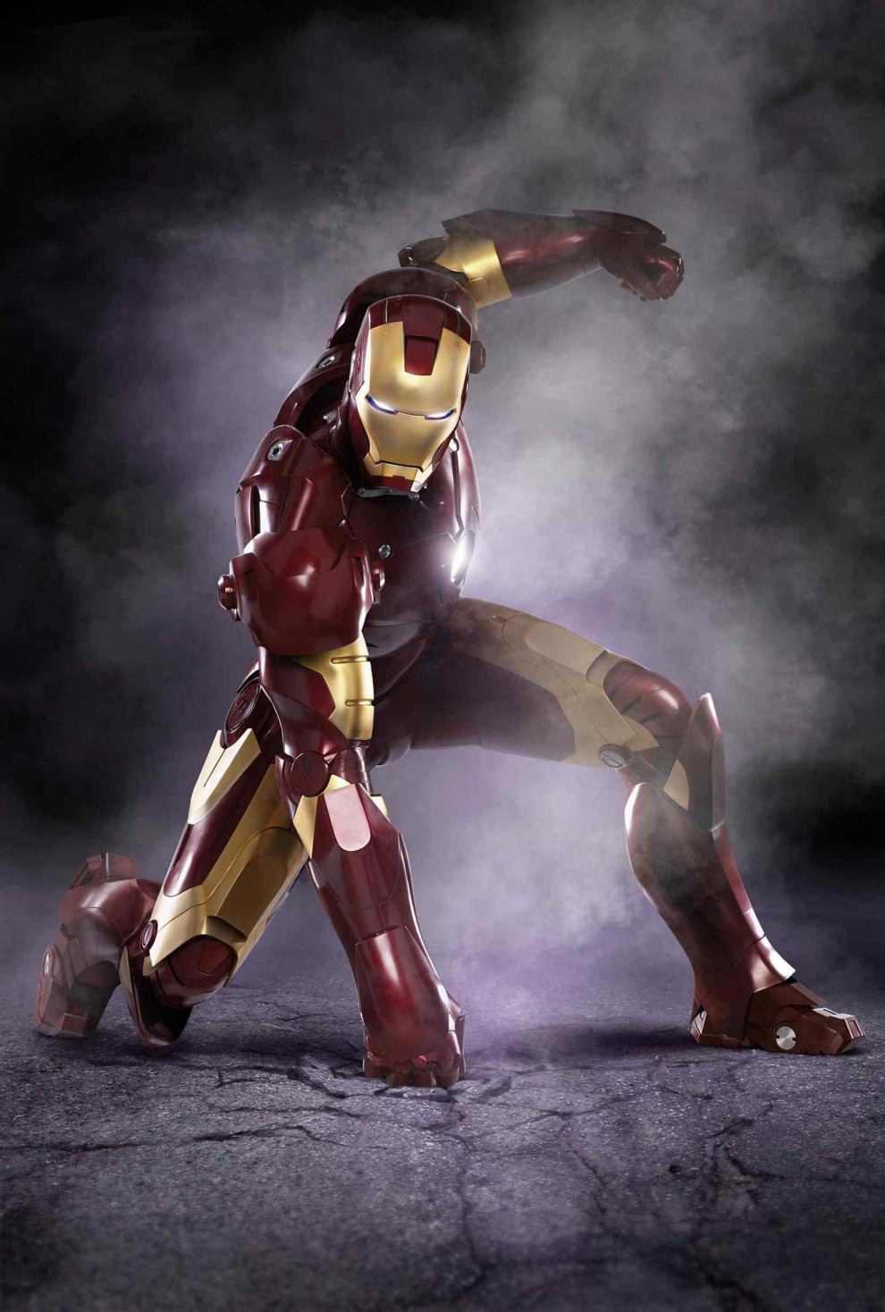 Iron-Man-in-his-iconic-Mark-III-armor-in-Iron-Man.-Photo-Credit-Jamie-Bivers.-2008-MVLFFLLC.-2008-Marvel-Entertainment.-All-rights-reserved-51-990x1468