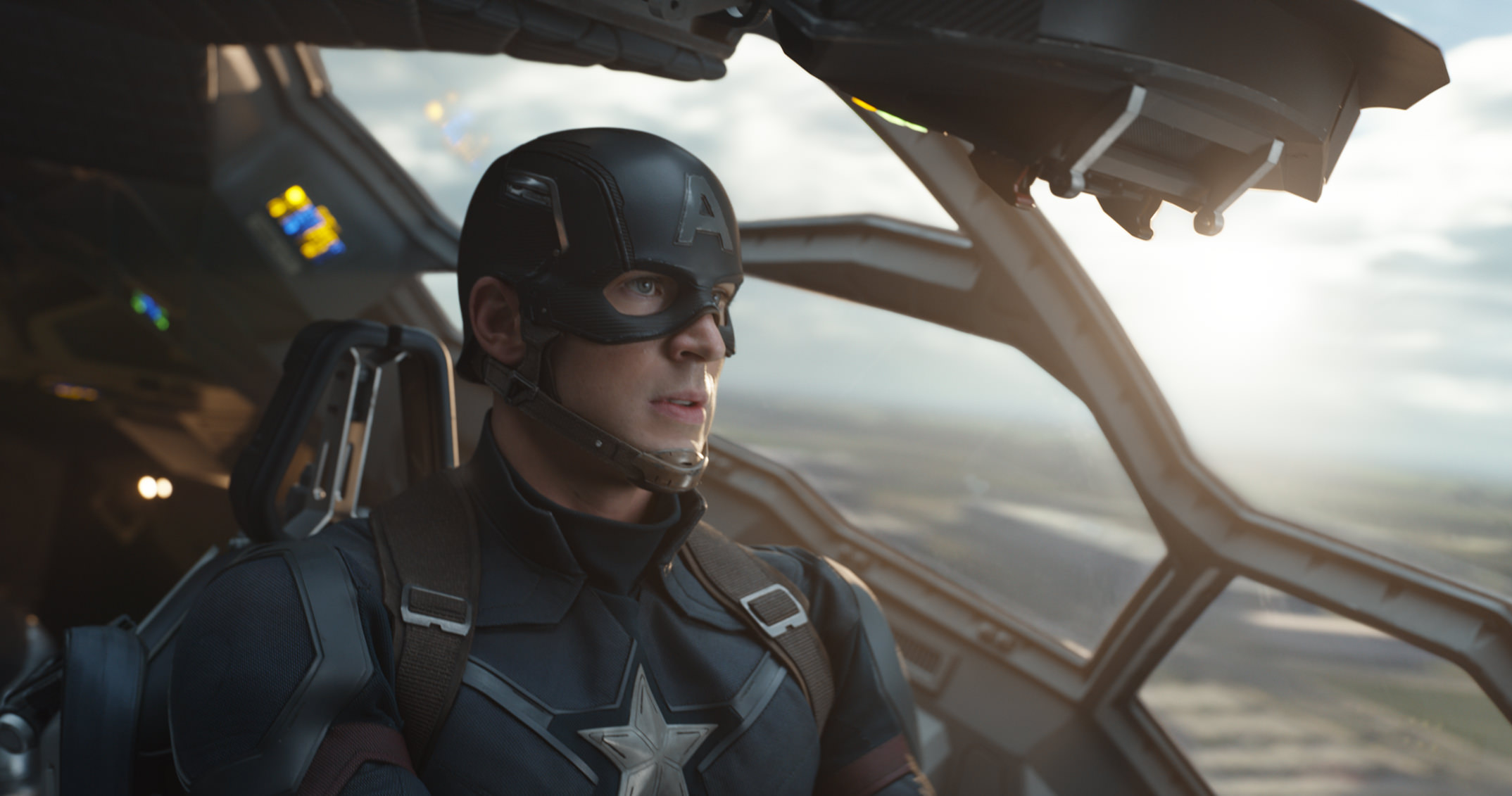 Marvel's Captain America: Civil War..Steve Rogers/Captain America (Chris Evans)..Photo Credit: Film Frame..© Marvel 2016