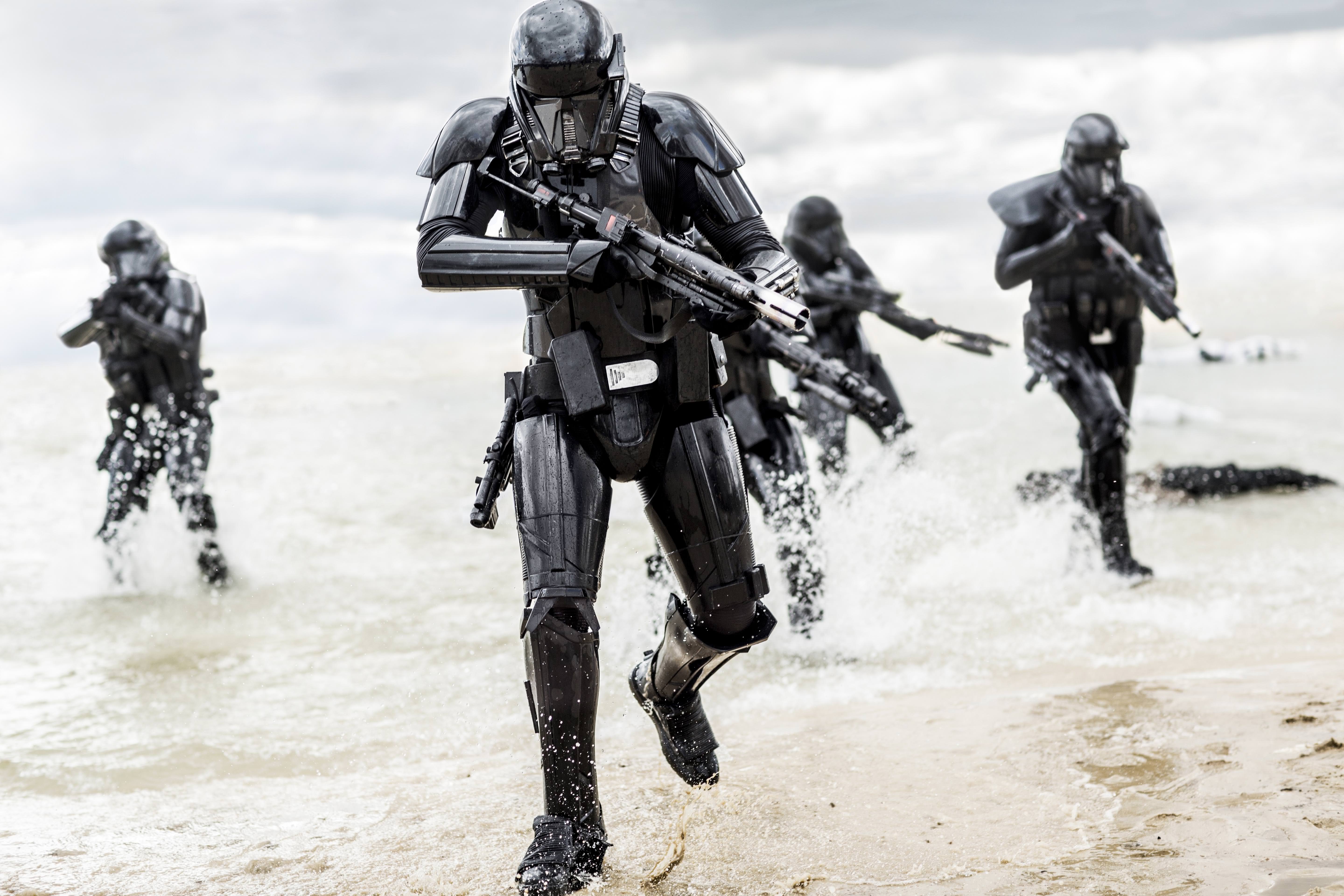 Rogue One: A Star Wars Story..Death Troopers..Ph: Jonathan Olley..©Lucasfilm LFL 2016.