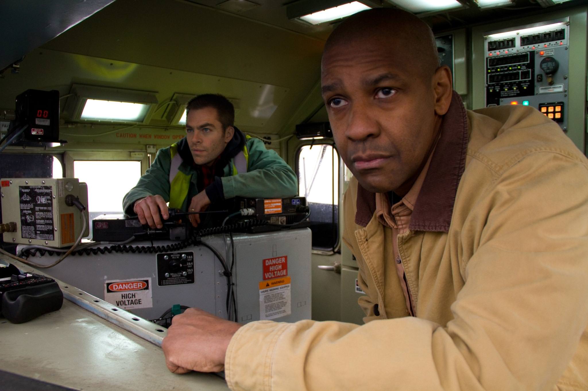denzel-washington-and-chris-pine-in-unstoppable-2010